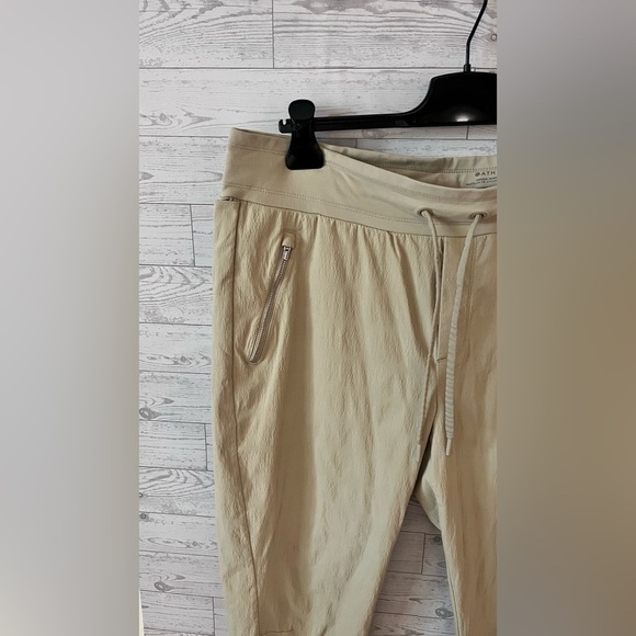 Athleta Women's Size 16 Trekkie North Jogger High Rise Pull On Pants Hiking - Picture 8 of 14